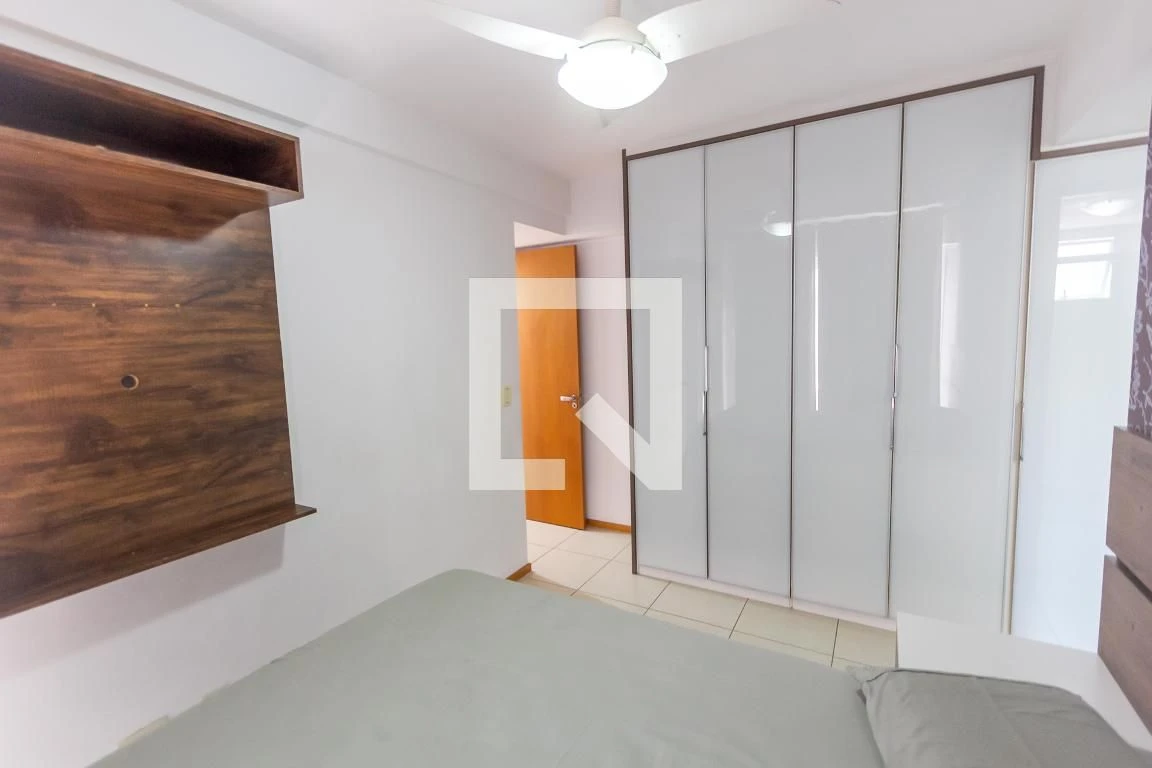 Balcony with a grill in a 2-bedroom apartment, 68 m² — photo 14