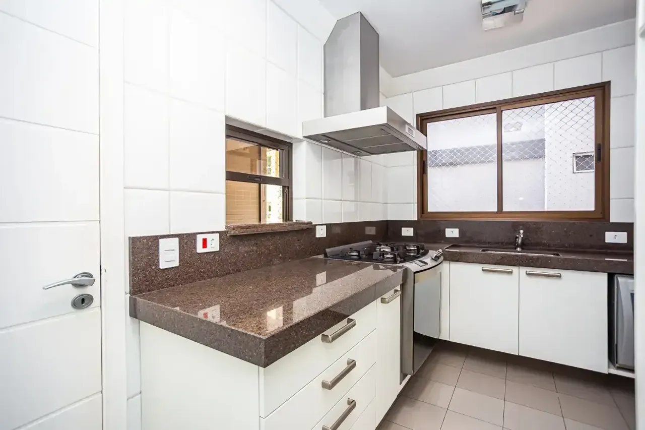 3-bedroom apartment with a closed gas kitchen — photo 2