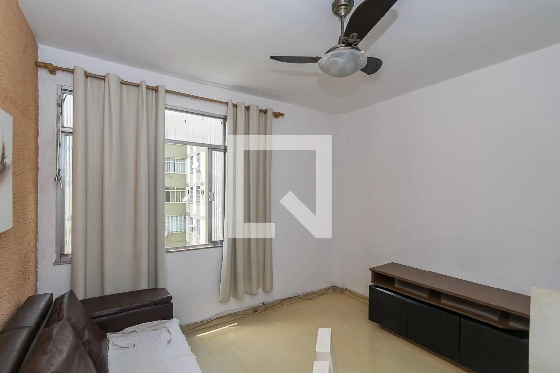 Rental apartment with 2 bedrooms 1 bath and a terrace — photo 13