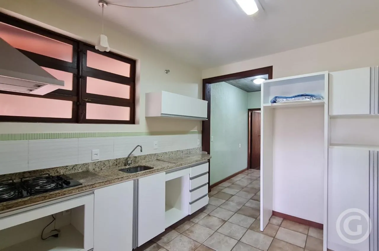 80 m² apartment with 1 bedroom and a parking space — photo 3