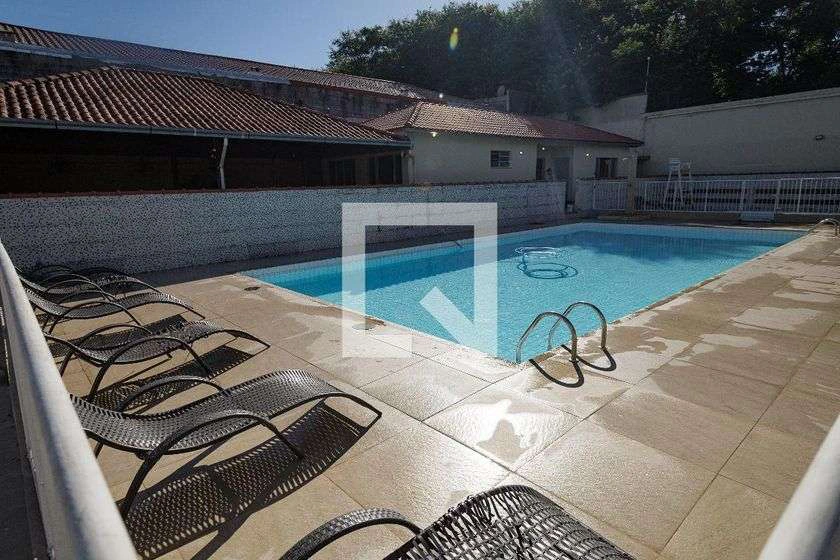46 m² rental apartment with 2 bedrooms and glass shower — photo 27