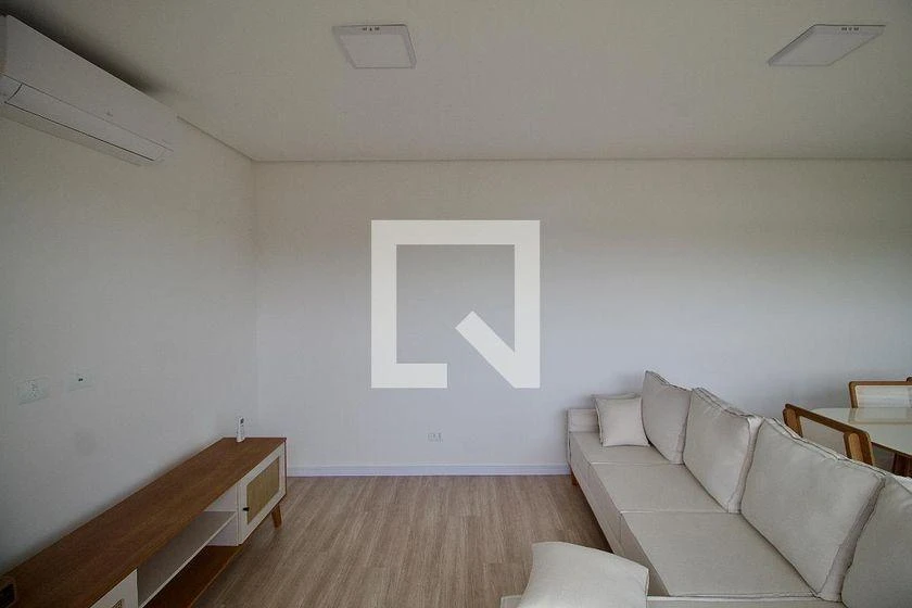 Furnished apartment, 150 m², with floor-to-ceiling windows