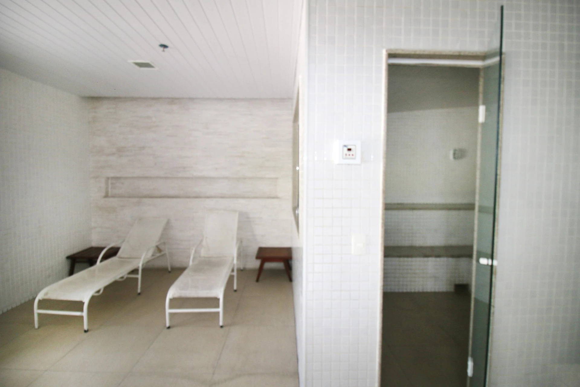 Rental apartment with 2 bedrooms and a balcony — photo 34
