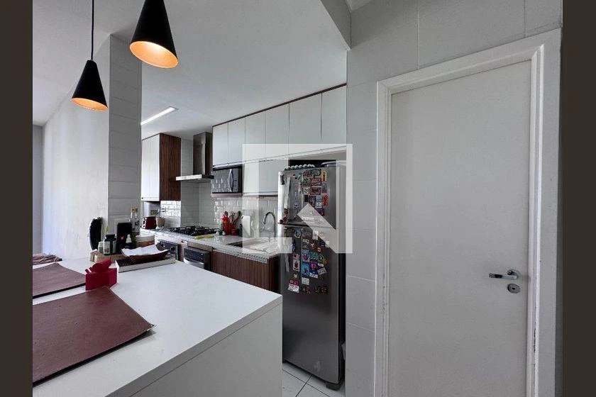 Rental apartment with 3 bedrooms and 211 m² — photo 22