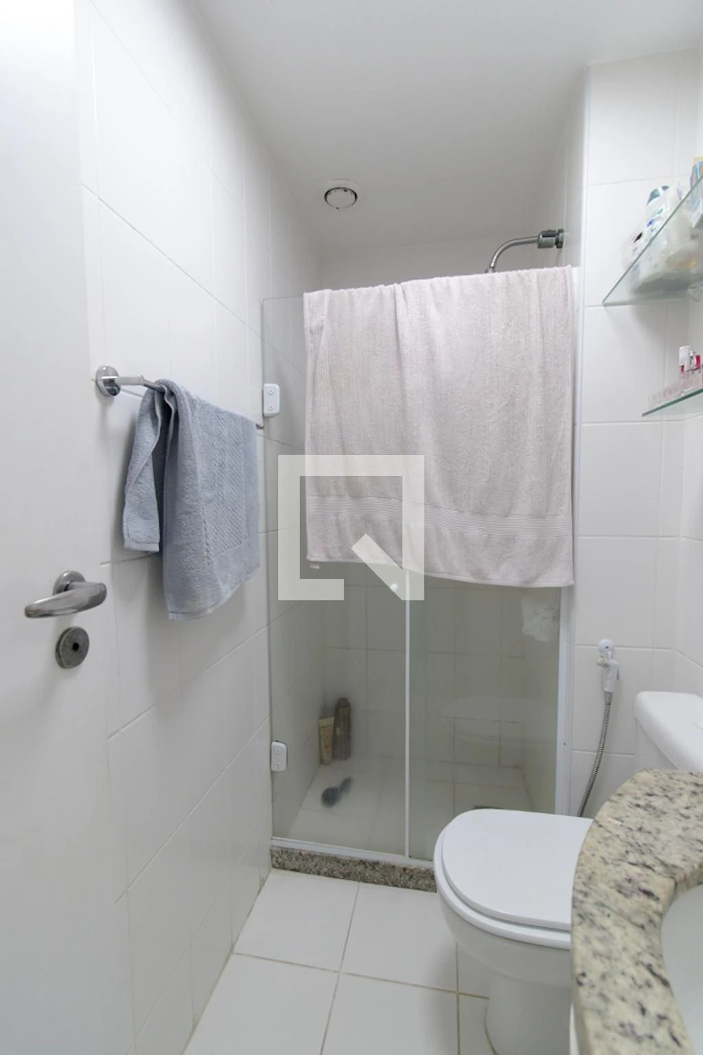 Mountain view in a 3-bedroom apartment, 107 m² — photo 67
