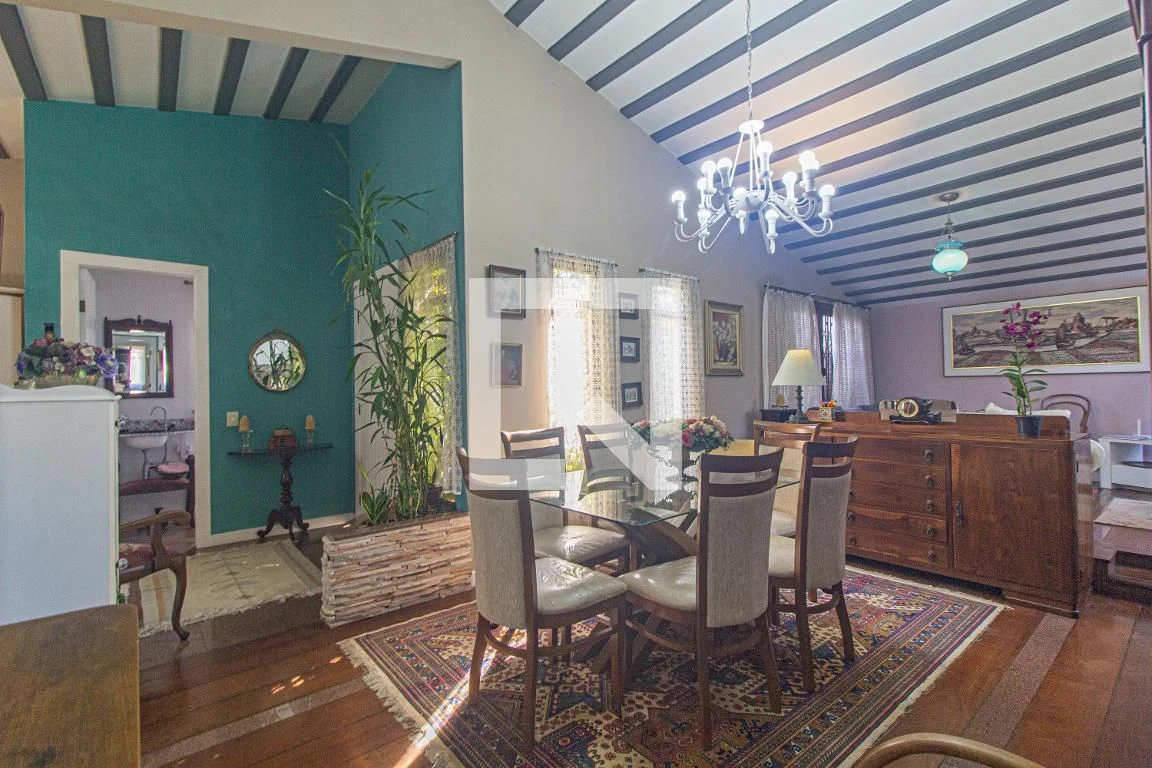 Ванна та 4 спальні: будинок 350 м² — photo 47