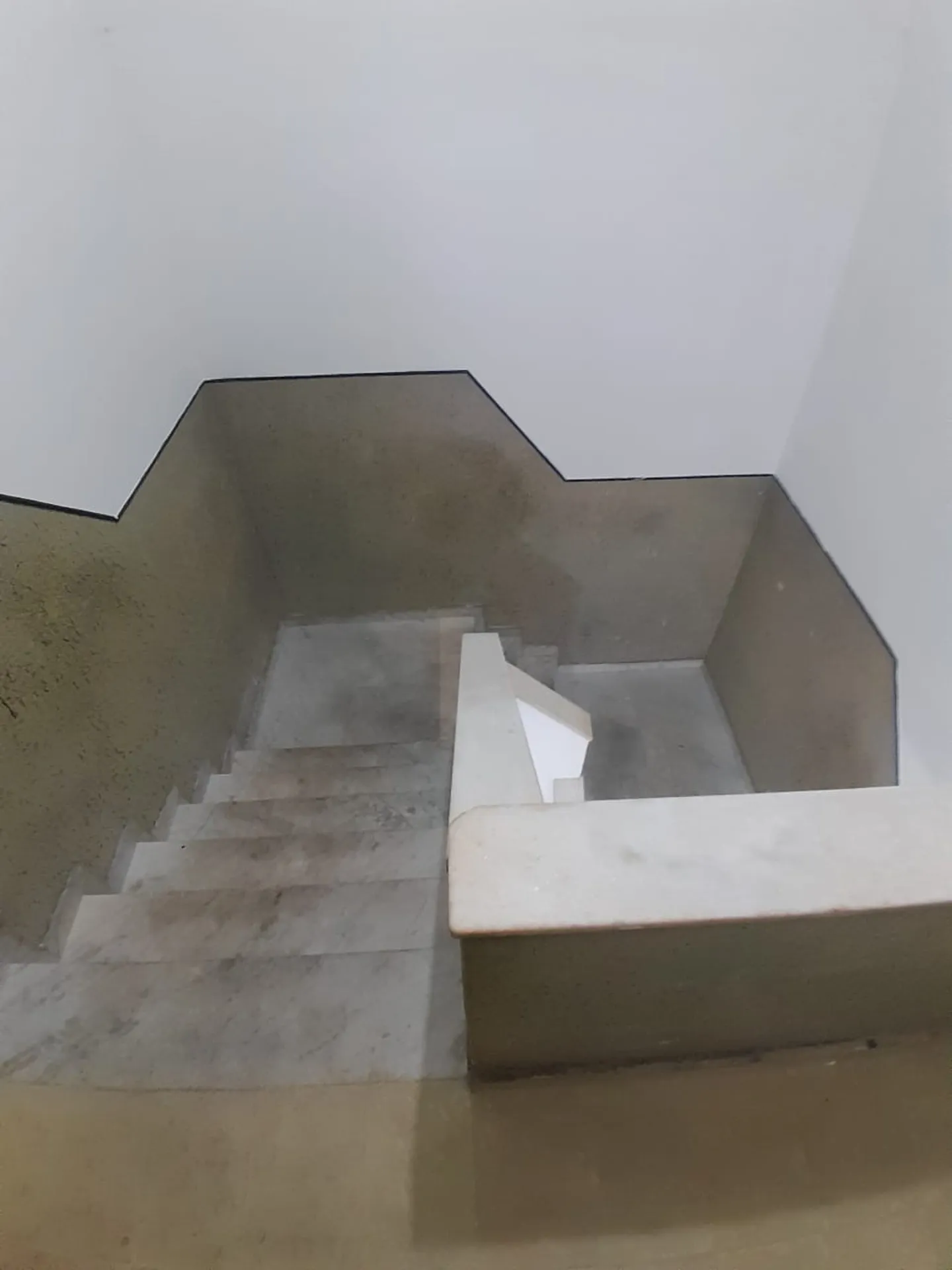 Apartamento de 3 quartos com armários planejados na cozinha — photo 30
