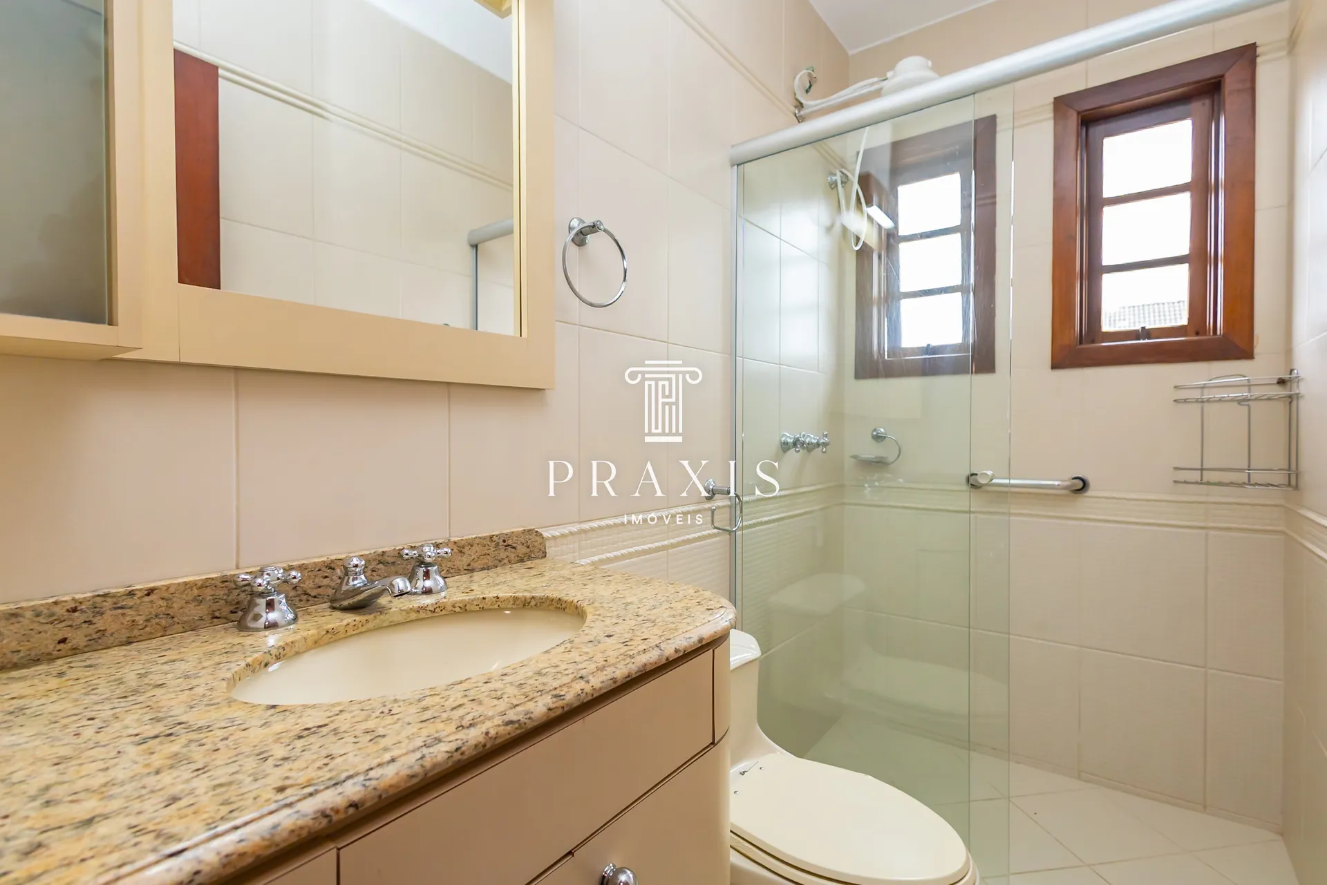 207 m² house with 5 bedrooms, 2 suites and 2 parking — photo 75