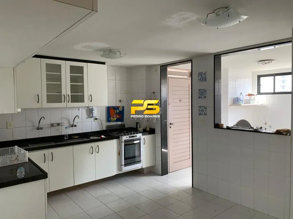 4-bedroom apartment with 3 en-suites and 204 m² on the 6th floor — photo 2