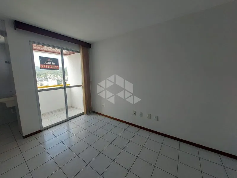 1-bedroom 47 m² apartment with a balcony — photo 6