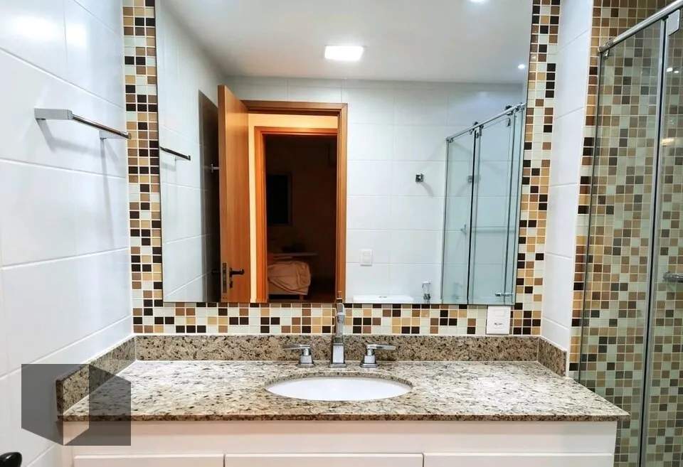 Furnished apartment with 3 bedrooms and 3 bathrooms — photo 15