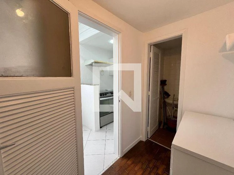 Гардеробная и 2 спальни: квартира 90 м² — photo 36