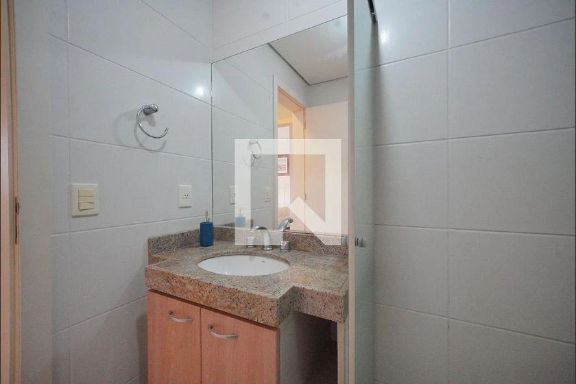 Furnished 80 m² apartment with 2 bedrooms and 2 baths — photo 28