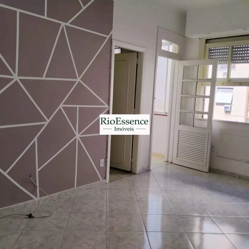 1-bedroom apartment with 34 m² and city view — photo 4