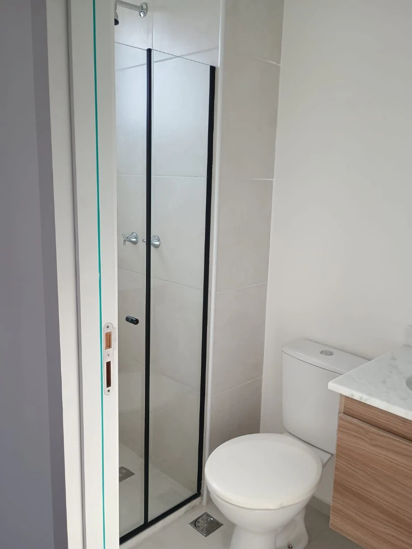 Деревянный пол или ламинат и 2 спальни: квартира 45 м² — photo 4