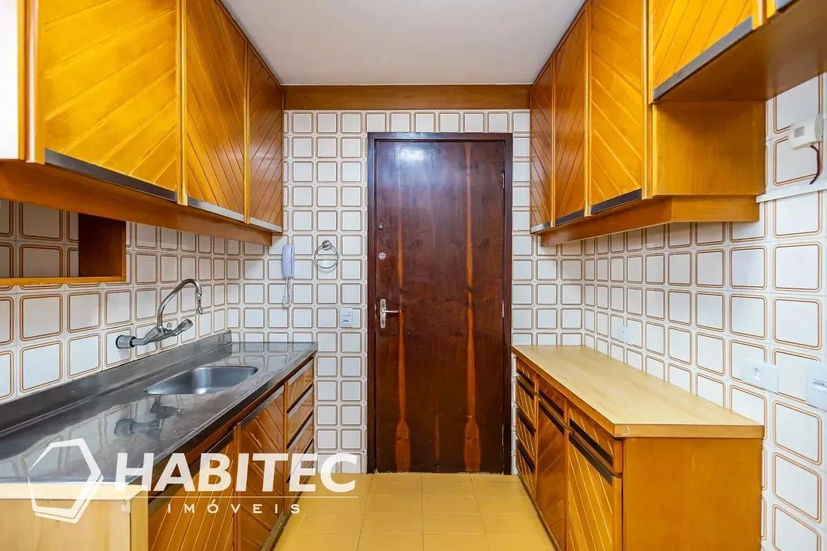 Квартира з 3 спальнями та дерев'яною підлогою або ламінатом — photo 2