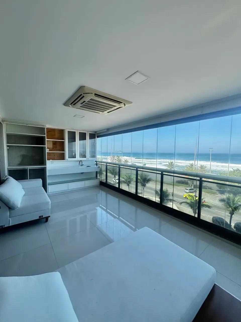 Unfurnished apartment with 3 bedrooms and open kitchen — photo 6
