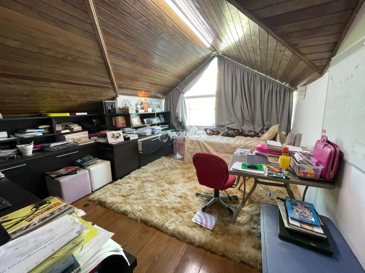 Furnished house with 5 bedrooms and an open-plan kitchen — photo 12