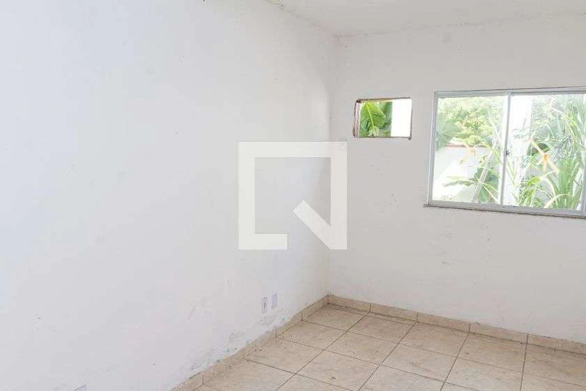 38 m² unfurnished studio with private garden and 1 parking — photo 21