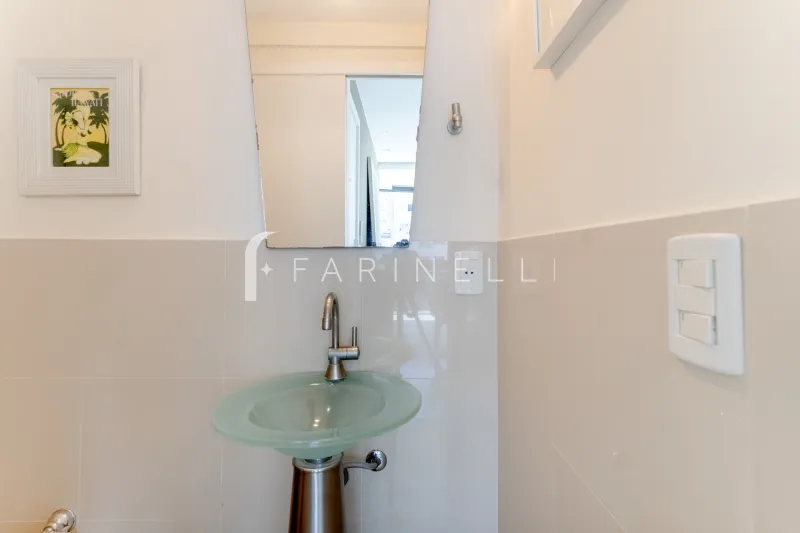 Furnished apartment, 189 m², with a grill on the balcony — photo 2