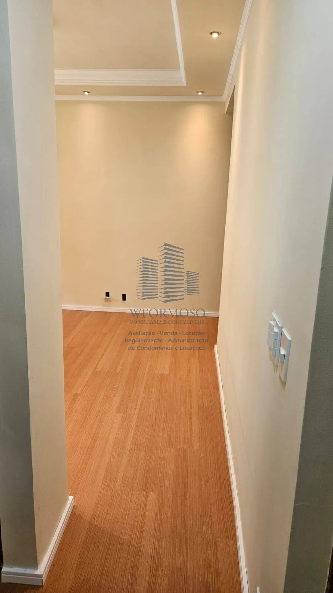 Apartment on the 2nd floor with wood or laminate floors — photo 8