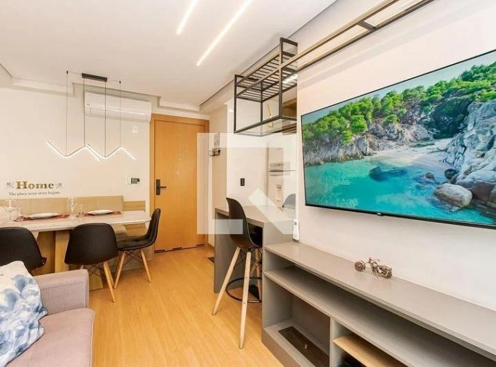 2-bedroom apartment with open-plan kitchen and 2 parking spots — photo 2