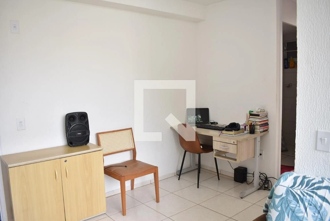 Apartamento amueblado con 2 dormitorios y cocina abierta — photo 4