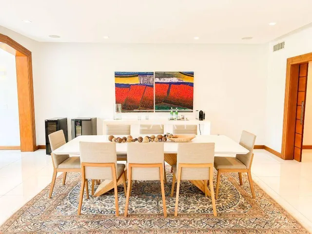 Unfurnished apartment with 5 bedrooms and 5 bathrooms — photo 9