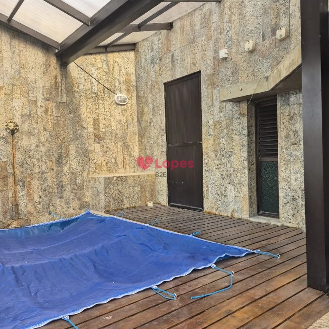Furnished apartment, 180 m², with a water view — photo 17