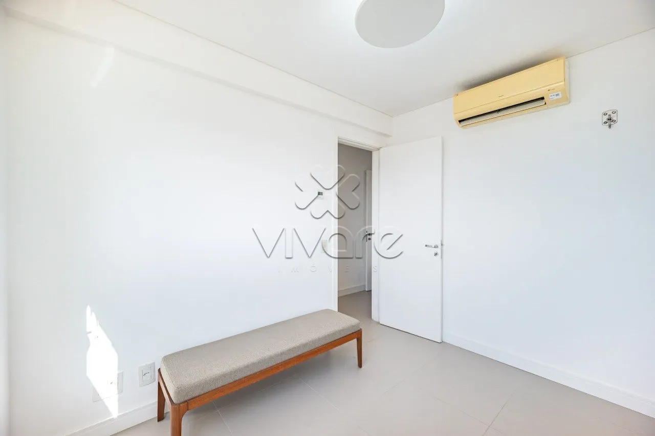 3-bedroom apartment with 4 bathrooms and 268 m² — photo 25