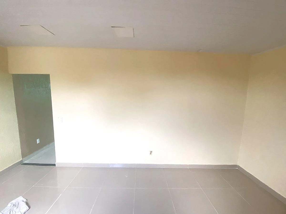 1-bedroom apartment on the 2nd floor with no parking — photo 8