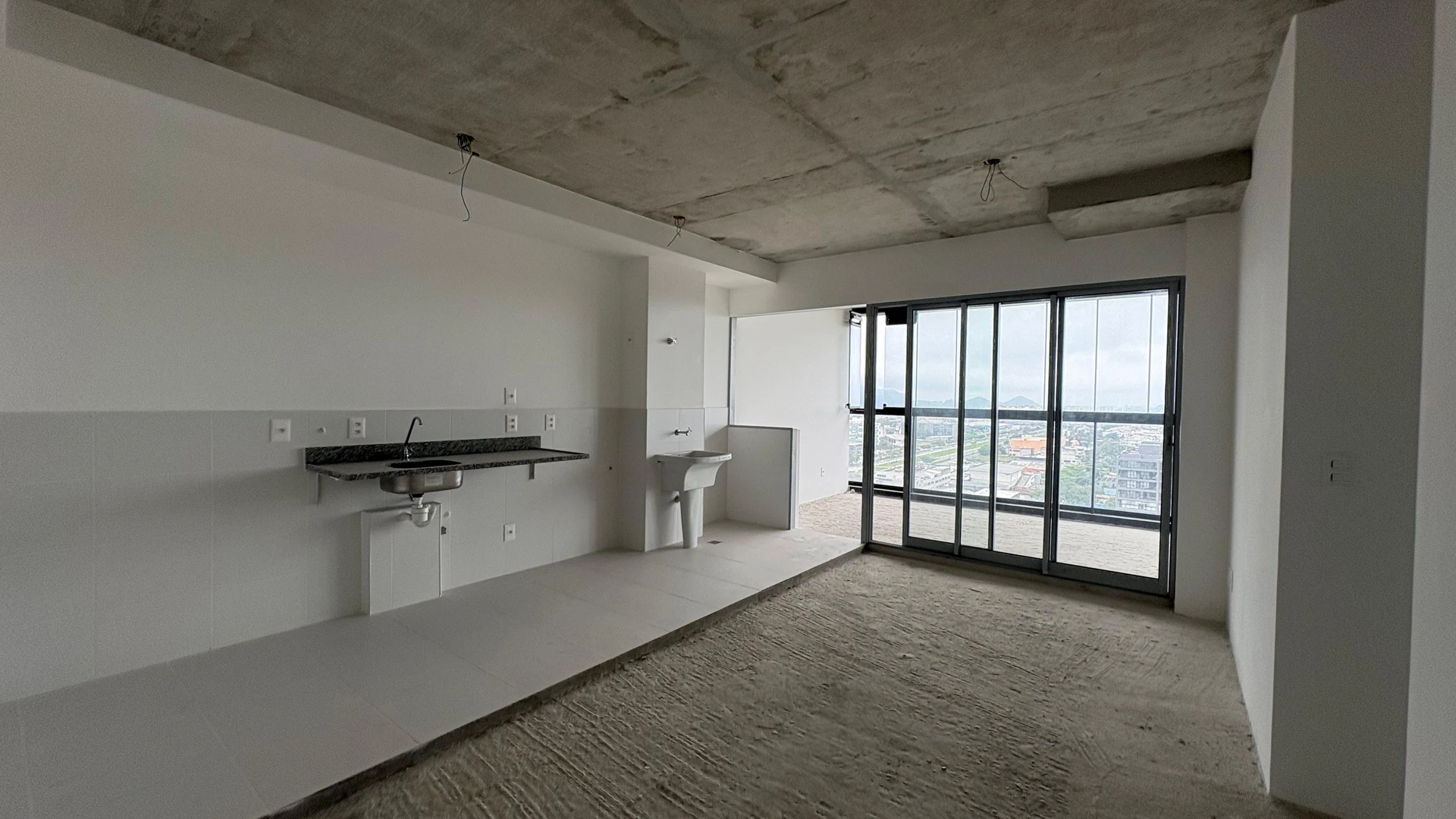 2-bedroom apartment with a mountain view in Rio de Janeiro — photo 41