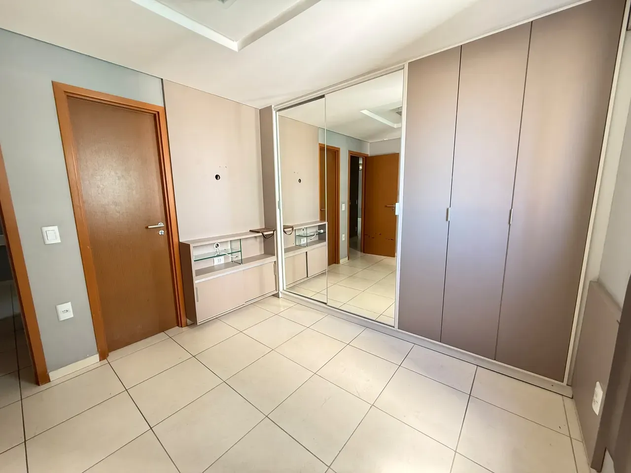 3-bedroom apartment with a washing machine in João Pessoa — photo 4