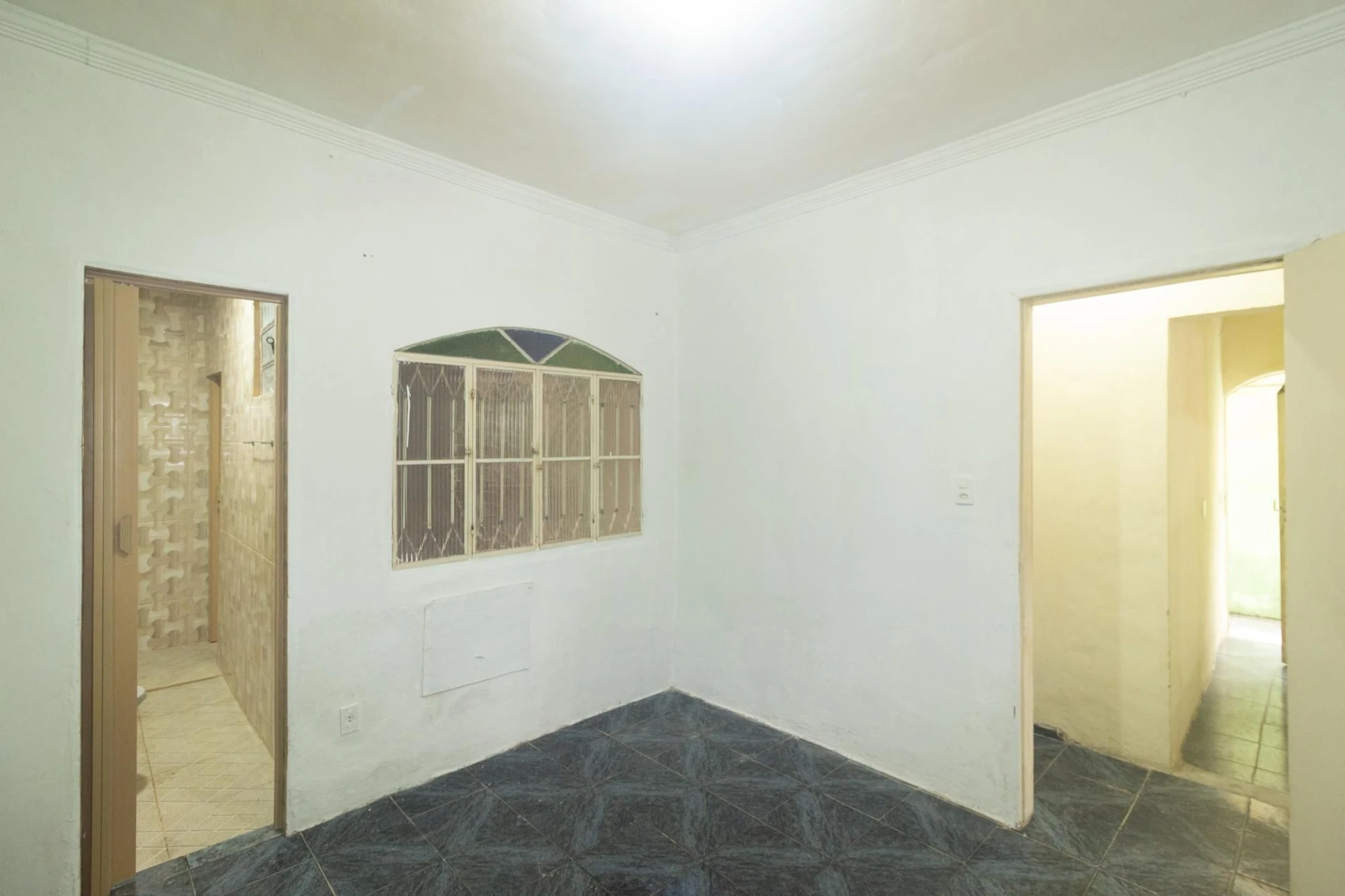 Casa com 2 quartos, 1 suíte e área de lavanderia — photo 27