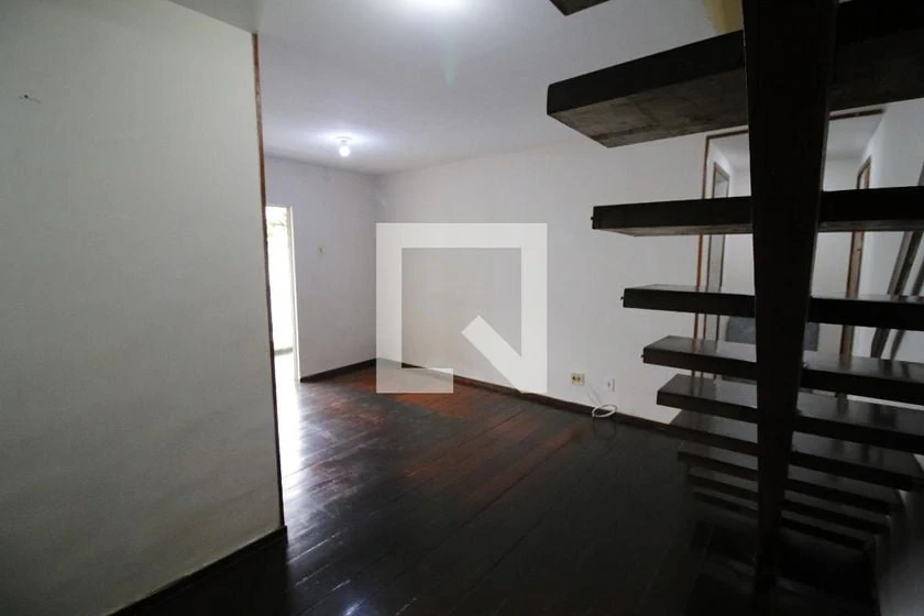 Деревянный пол или ламинат и 3 спальни: квартира 128 м² — photo 26