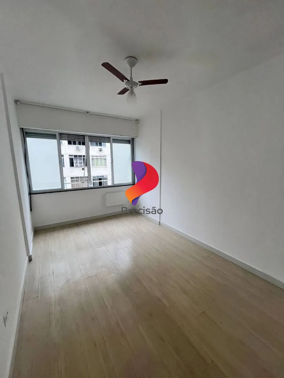 Studio-style apartment with split bedroom and living 28 m² — photo 3