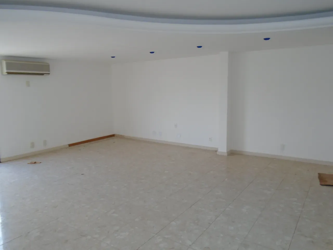 Apartamento, 302 m², com janelas do piso ao teto — photo 11