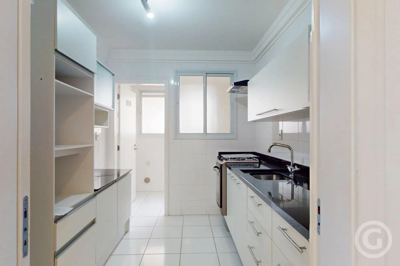 92 m² apartment with 3 bedrooms and 1 en-suite bath — photo 2