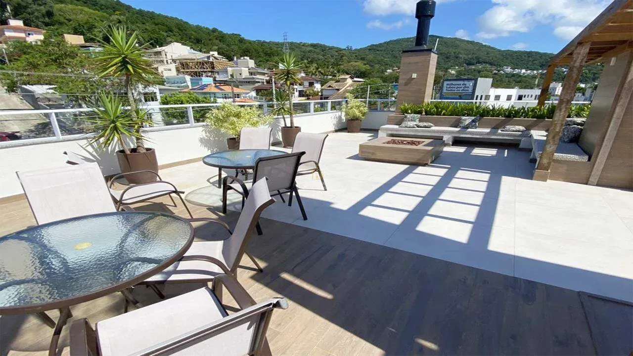 Furnished 1-bedroom apartment with 40 m² and 2 parking spots — photo 7