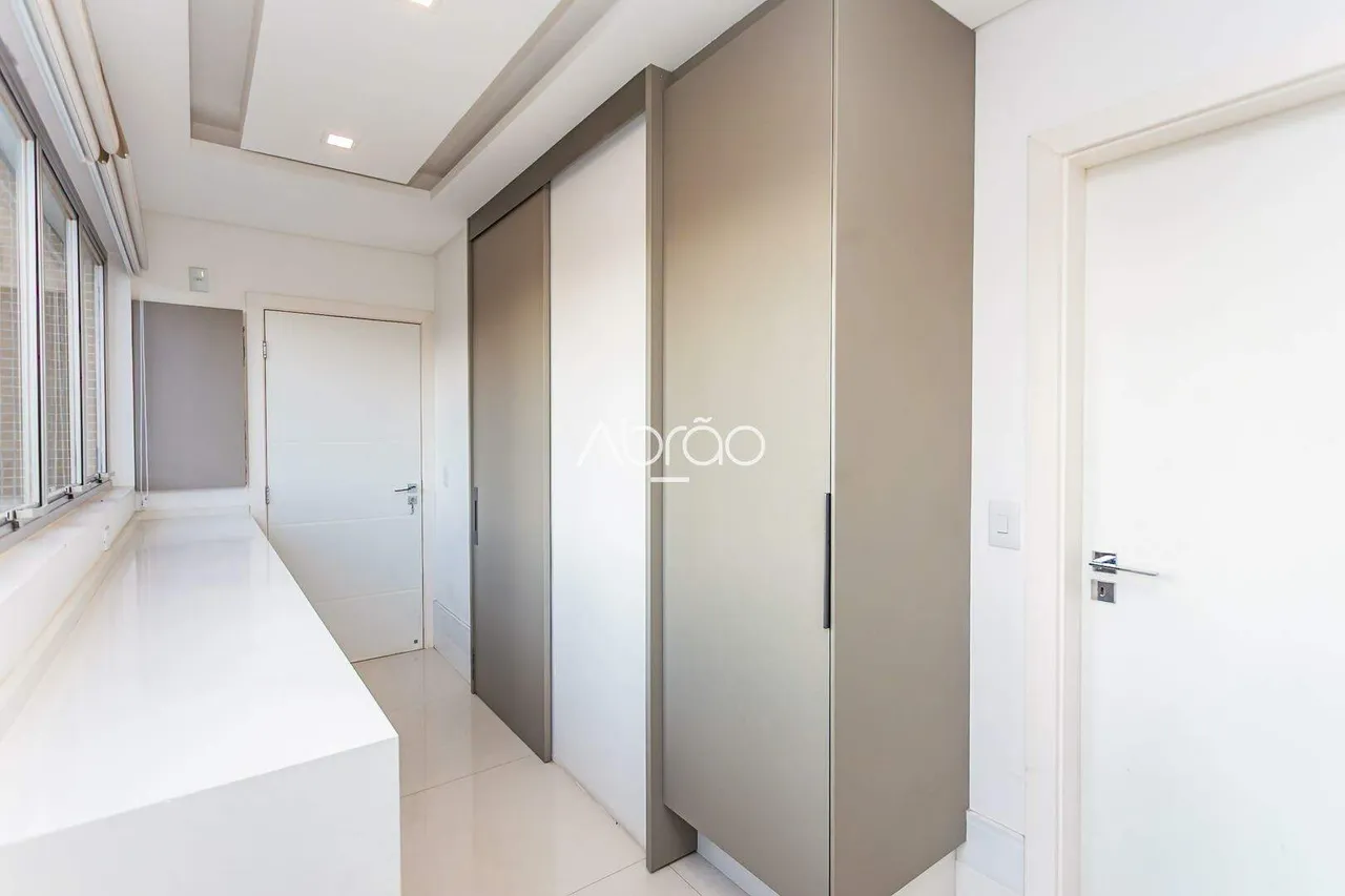 Apartment with 2 en-suite bedrooms and 256 m² — photo 19
