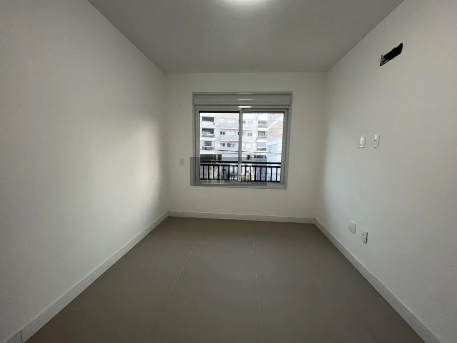 Casa de 4 dormitorios con balcón gourmet — photo 9