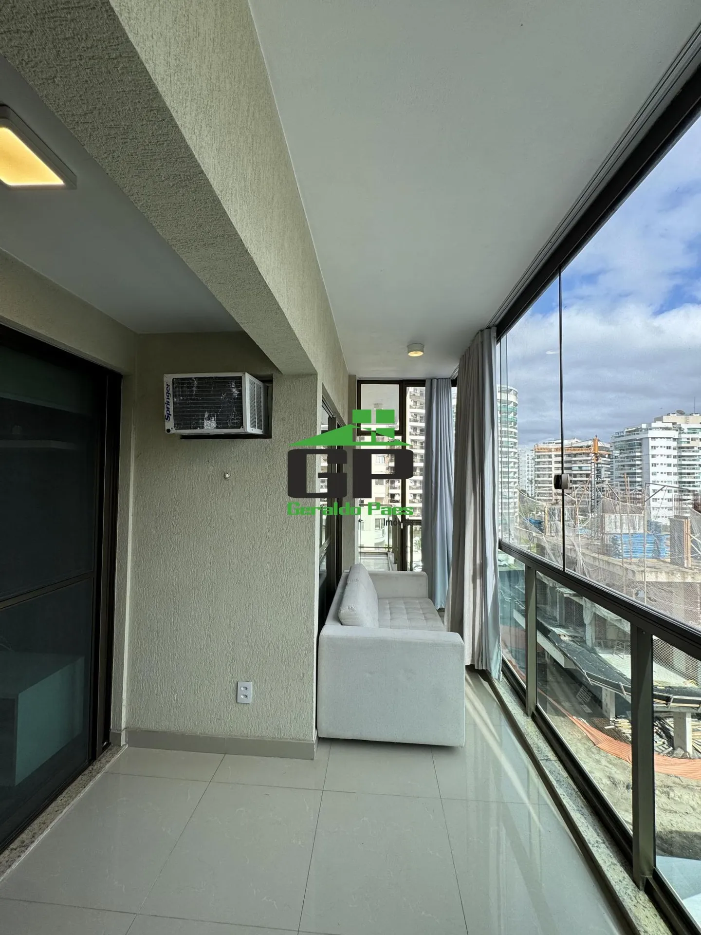 Apartamento de 3 quartos com cozinha americana e varanda — photo 24