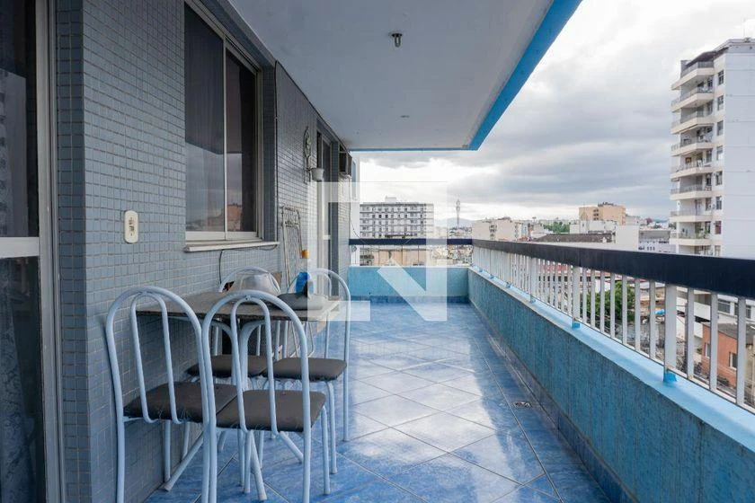 3-bedroom apartment with a washing machine — photo 20