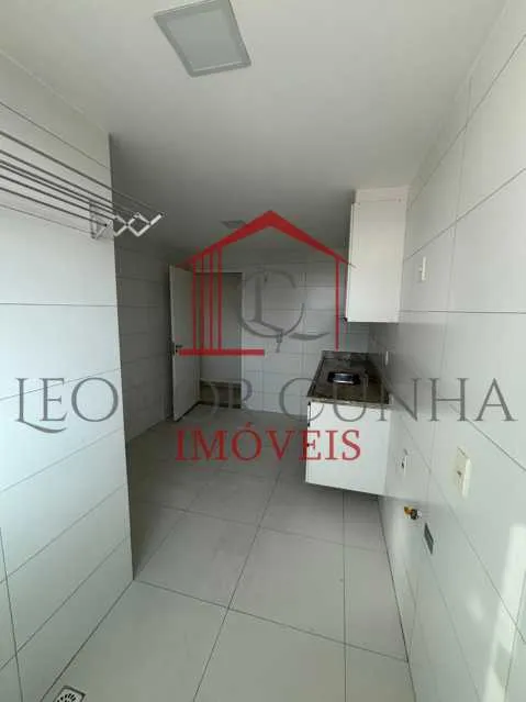 Residential apartment with 3 bedrooms and 3 bathrooms — photo 18