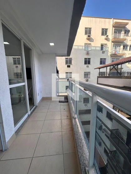 2-bedroom apartment in a building with a pool — photo 3