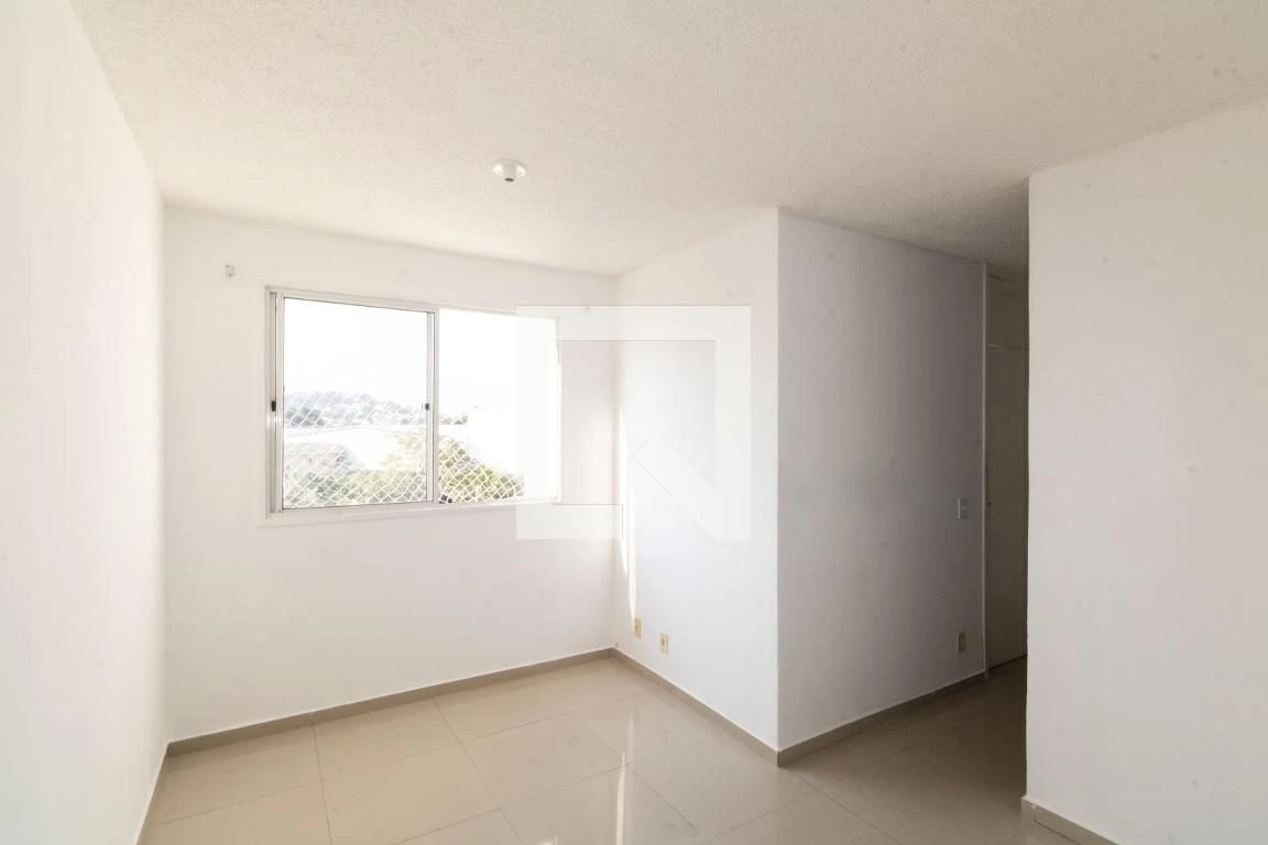 Apartamento sem mobília com churrasqueira na varanda — photo 4