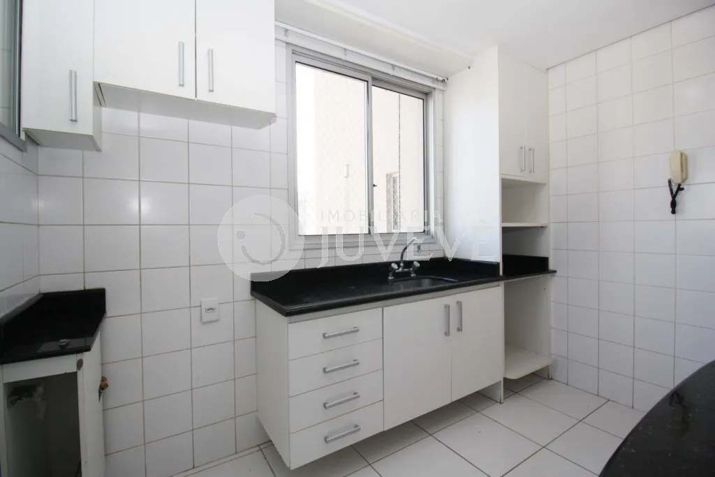 Apartment, 93 m², with a glass-enclosed balcony — photo 28