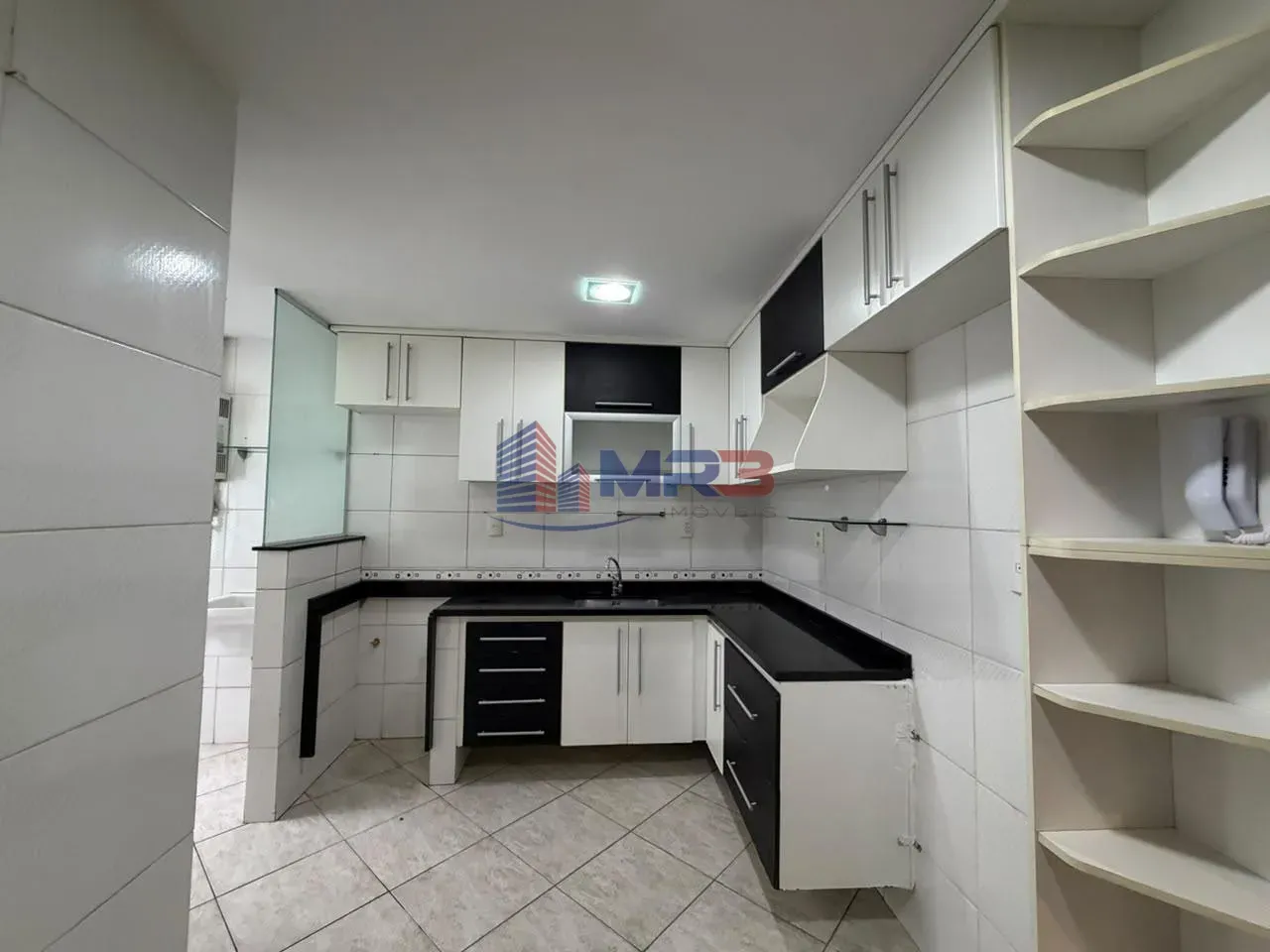 Apartamento de 3 habitaciones con 1 suite, 114 m² y balcón — photo 5