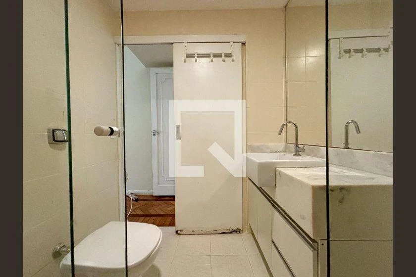 3-bedroom apartment with 216 m² and 2 bathrooms plus 1 parking — photo 42