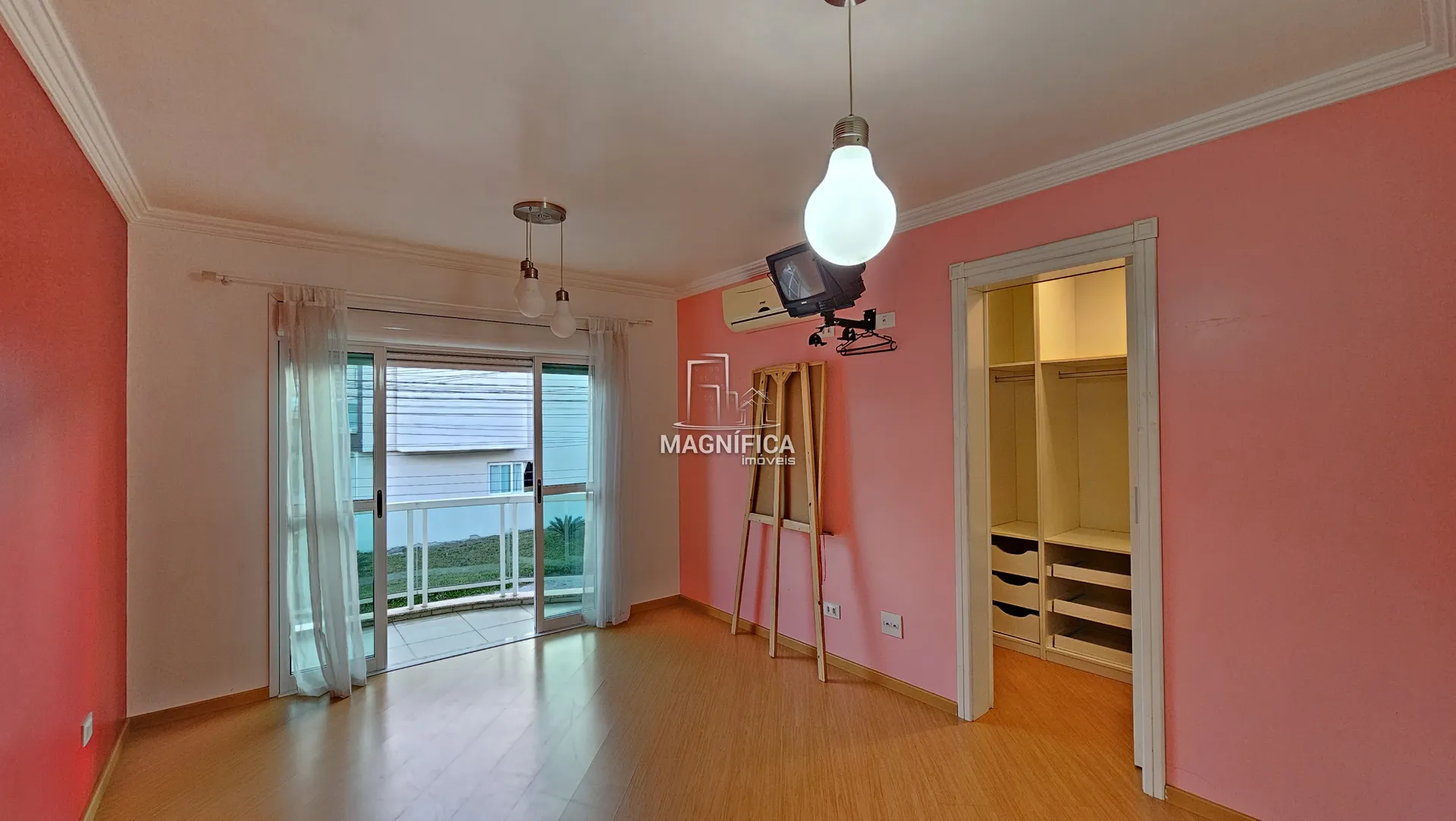 Unfurnished house with 3 en-suite bedrooms and 360 m² — photo 28